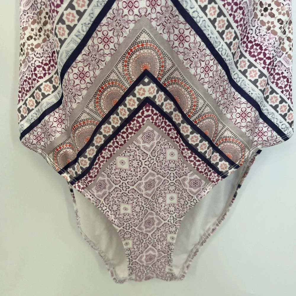 Athleta Aqualuxe print high neck keyhole swimsuit
